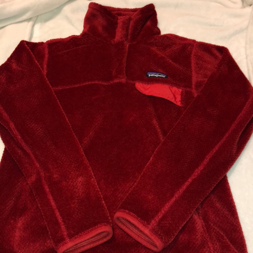 Women’s Patagonia re-tool snap-t red pullover !